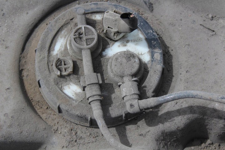 RÉSERVOIR RÉSERVOIR CARBURANTS TUYAU GOULOTTE DE REMPLISSAGE COROLLA E12 1.4 1.6 VVTI