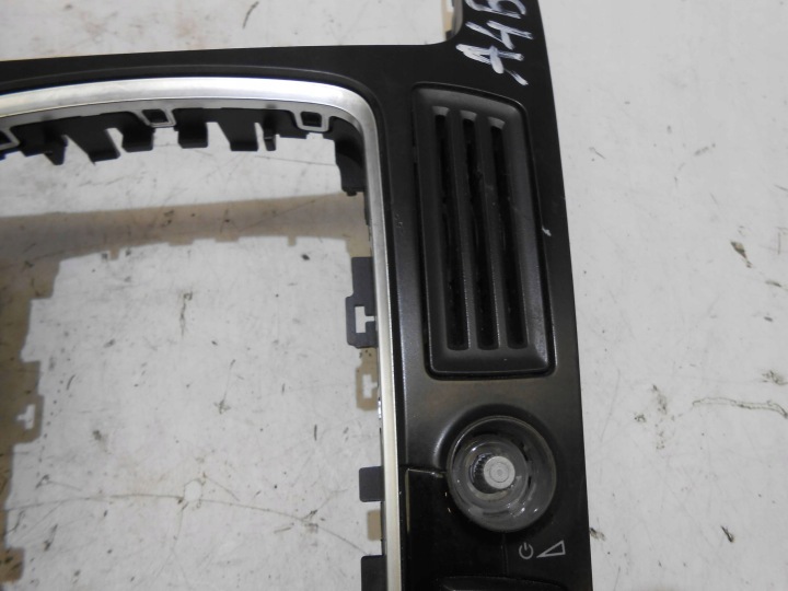 AUDI A4 B8 PANNEAU COMMANDE MMI 8T0919609