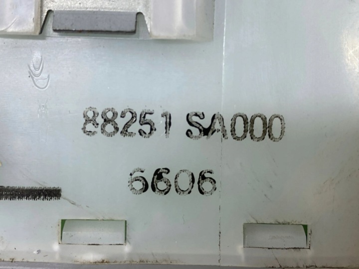 SUBARU FORESTER SG 2007 CONTRÔLEUR MODULE PORTES 88251SA000
