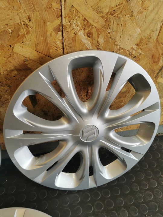 43250-54P00 SUZUKI VITARA S-CROSS SWIFT SX4 ORIGINAL TAPACUBO 16'' 