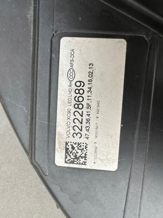 PROJECTEUR VOLVO XC90 32228689