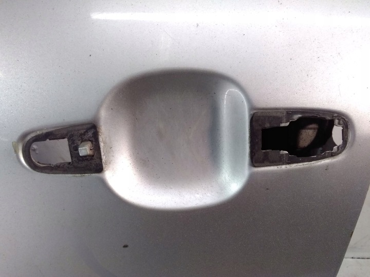 PORTES AVANT GAUCHE CÔTÉ TOYOTA COROLLA VERSO E121