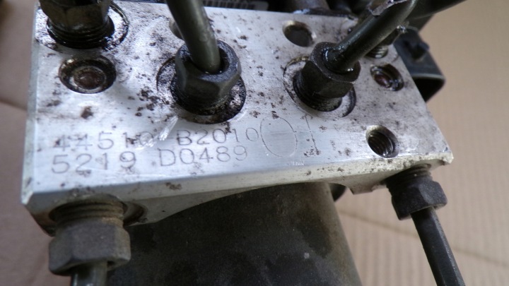 DAIHATSU CUORE POMPE ABS 44510B2010