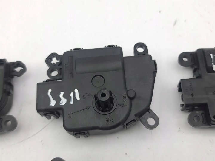 FORD KUGA III PETIT MOTEUR CAPOTS CONDUIT D'AIR 2022 AA1138004790
