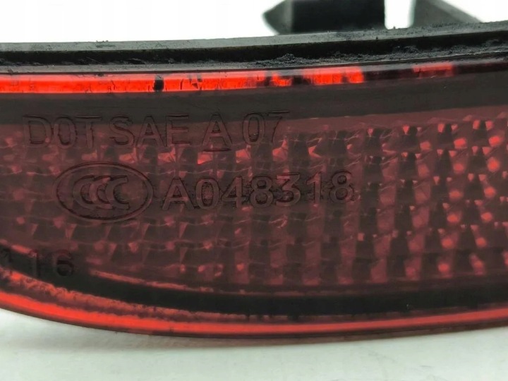 GAUCHE RÉFLECTEUR ARRIÈRE PARE-CHOCS MERCEDES-BENZ M (W166) A048318 2.1L DIESEL