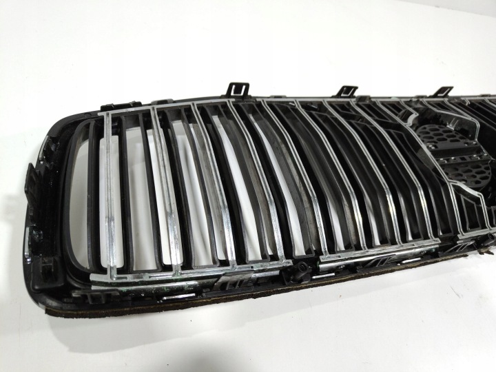 VOLVO S60 V60 GRILLE CALANDRE PARE-CHOCS 32132227