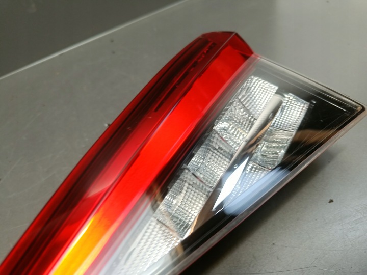 565945308A LANTERNE ARRIÈRE INTERNE DROIT SKODA KODIAQ I