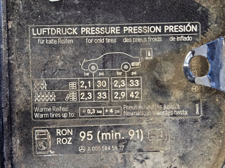 MERCEDES-BENZ C W203 2003 CLAPET GOULOTTE DE REMPLISSAGE CARBURANTS