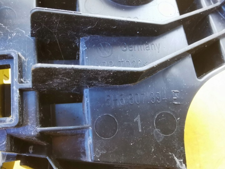 VW GOLF VIII HAYON GLISSIÈRE PARE-CHOCS ARRIÈRE ARRIÈRE DROIT ENSEMBLE 5H6807394E
