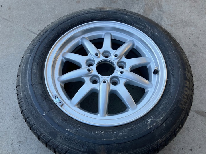 NUEVO !!! RUEDA DE RECAMBIO 7X15 ET47 BMW E36 E46 Z3 STYLING 27 PIRELLI P6000 