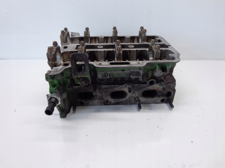 OPEL CORSA D 1.0 12V Z10XEP CULASSE 55351330