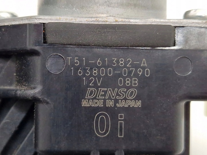 SERRURE COUVERCLES DE COFFRE COUVERCLES DE COFFRE TOYOTA RAV 4 (XA40) T5161382A