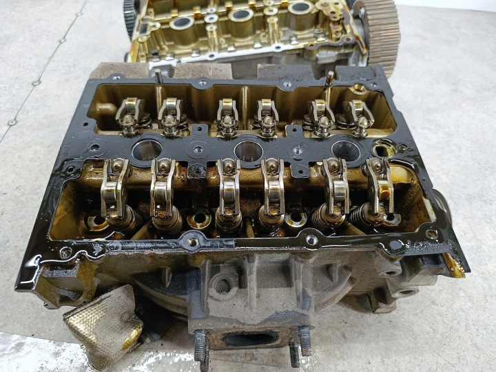 CULASSE VW UP! 04C103404B 04C103475D 1.0 12V