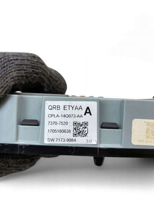 LAND ROVER RANGE ROVER VELAR BOÎTE FUSIBLES CPLA14Q073AA