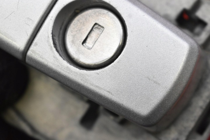 POIGNÉE GAUCHE AVANT AVANT ARGENTÉE OPEL VECTRA C 02-05