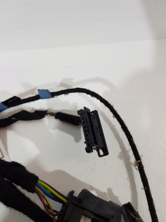 FAISCEAU DE CÂBLES PORTES GAUCHE ARRIÈRE 6938226 BMW E90 E91 LED