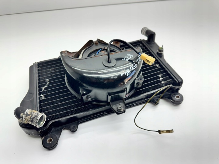KAWASAKI GPZ 750 84' RADIATEUR VENTILATEUR