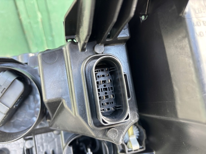 VW PASSAT B8 LIFT 3G 3G1 PHARE DROITE AVANT DROIT AVANT PROJECTEUR LED