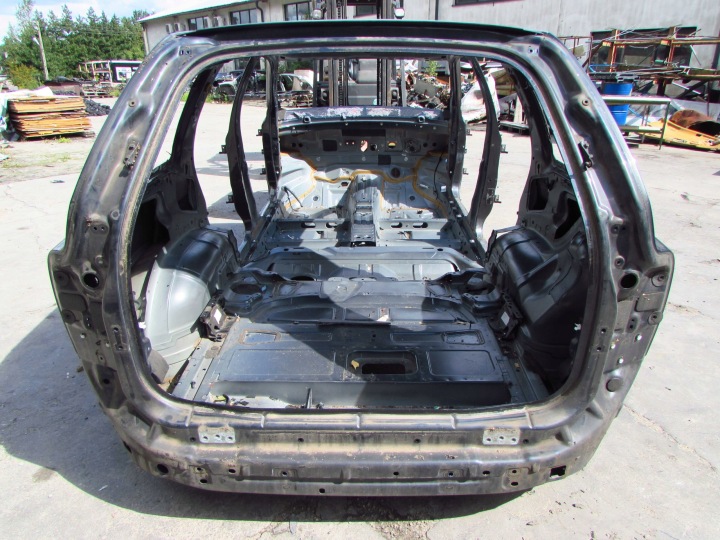VOLVO XC90 02-14 492 QUART POTEAU SEUIL DROIT CIETY POMORSKIE
