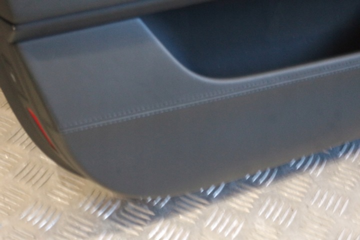 COLLECTEUR PORTES GAUCHE AVANT AUDI A8 4H CUIR ALCANTARA 4H1868017