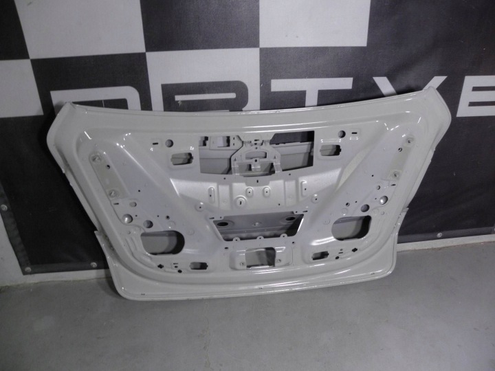 PORSCHE TAYCAN TURBO AVEC 9J1 COUVERCLES DE COFFRE COUVERCLES DE COFFRE