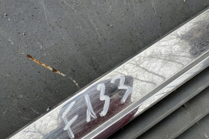 GRILLE AUDI 100 (5000) 2108800583 DIESEL 1998