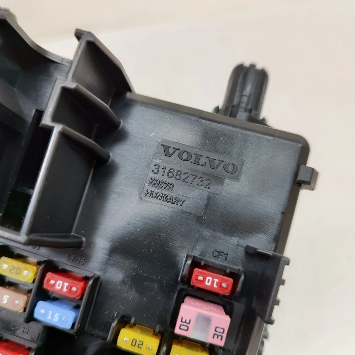 VOLVO S60 2020 CHÂSSIS MODULE FUSIBLES