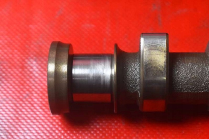 CULASSE MOTEUR DROITE 948105122 PORSCHE CAYENNE I 4L AVEC 4.5 V8 340 KM 02-07