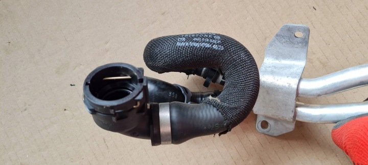 SQ8 4M RSQ8 Q8 FIL TUYAU TUYAU EAU 4.0 TFSI 4M0819857C SQ7 4M Q7