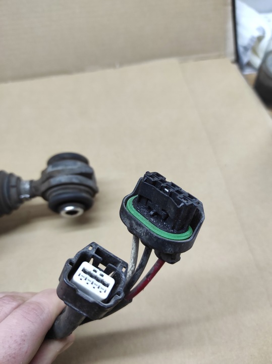 SERVOMOTEUR ESSIEUX POUTRES SKRETNEJ 4CONTROL RENAULT LAGUNA III 521530001R