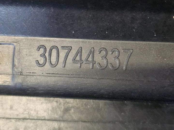 MOULURE SEUIL GAUCHE VOLVO S60 2004-2009 452-46