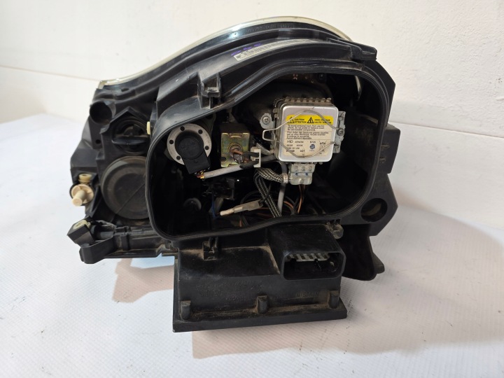 PHARE DROIT AVANT DROITE AVANT PORSCHE CAYENNE 7L5941006AR