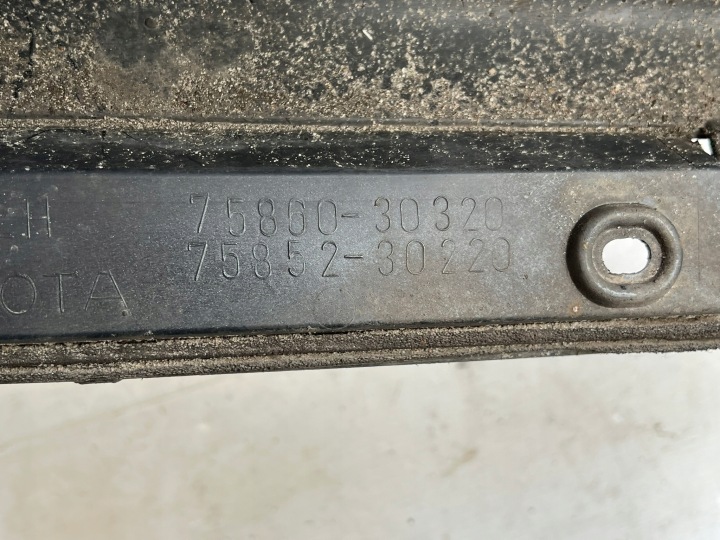 LEXUS GS III MOULURE SEUIL GAUCHE 75860-30320