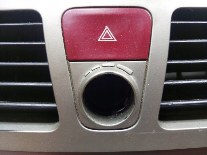 RADIO AUTORADIO CD PANNEAU CITROEN C4 I PICASSO 96645900XT