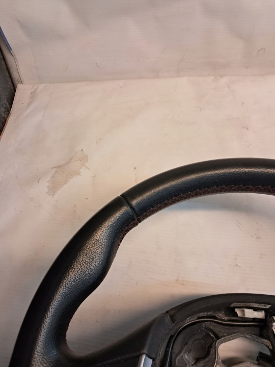 VOLANT CUIR MULTIFONCTION ROUGE RIEN BMW 1 F20 6796397