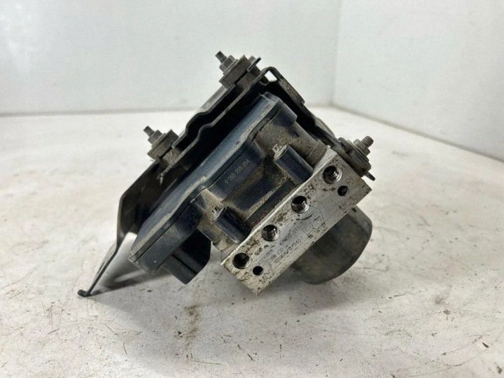 POMPE ABS NISSAN 476609TB0B GASOLINE 127KW 2016