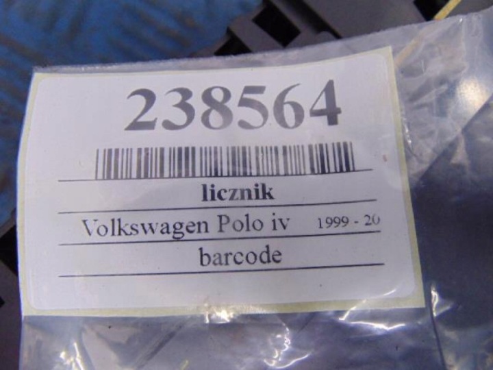VOLKSWAGEN POLO IV 1.4 16V COMPTEUR KILOMÉTRAGE 274TYS 6Q0920800