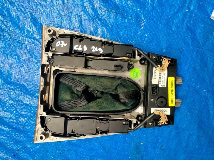 MERCEDES W211 W219 CLS PANNEAU CARTER TUNNELS DÉCOR DYSTRONIC A2118217058