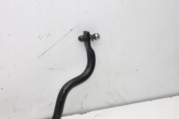 STABILISATEUR AVANT MERCEDES-BENZ A (W177) A2473200511 1.8L DIESEL 85KW