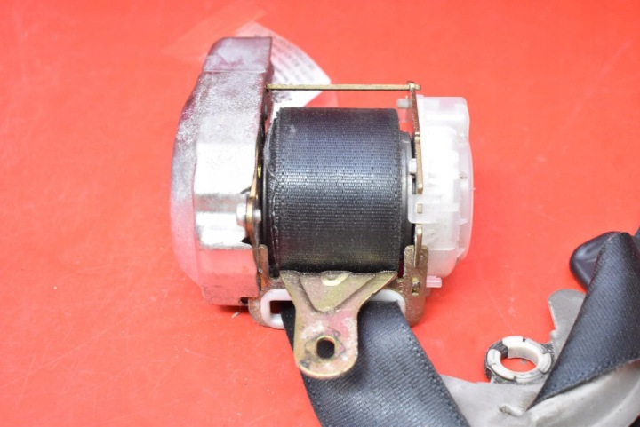 CEINTURE DE SÉCURITÉ AVANT GAUCHE TOYOTA COROLLA VERSO (ZER_, ZZE12_, R1_)