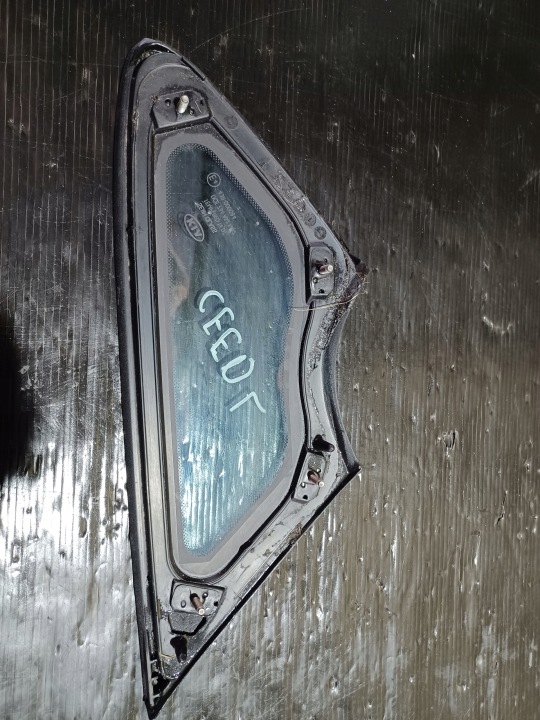 VITRE CARROSSERIE GAUCHE DOT736AS2M42 KIA CEED II 12-15R