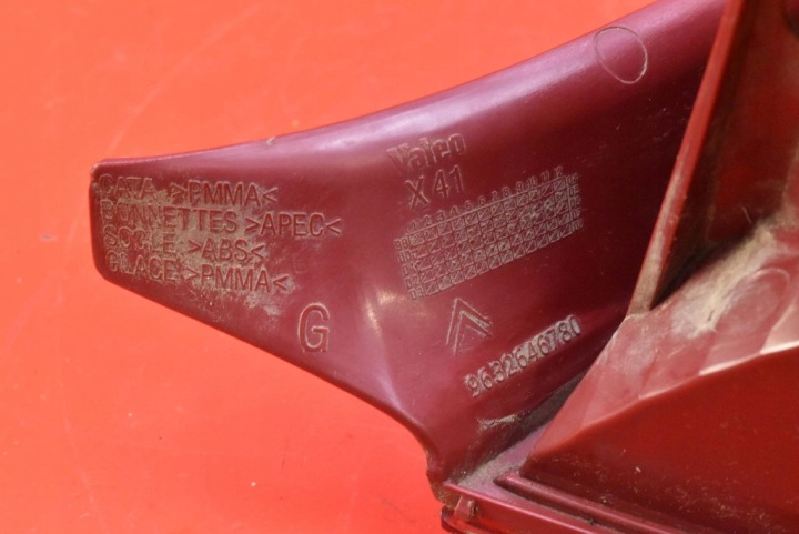 PHARE GAUCHE ARRIÈRE ARRIÈRE 9632646780 CITROEN C5 1 I 5D HAYON 01-04