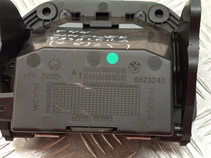 BMW F40 F44 BOÎTE À GANTS TABLEAU DE BORD CONSOLES PASSAGER 6823240