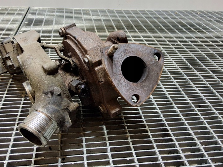 TURBOCOMPRESSEUR LAND ROVER 3.0 T DIESEL AX206K682CB