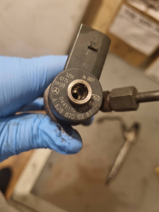 INJECTEUR INJECTEUR MERCEDES W220 AVEC CLASSE 4.0 CDI 0445110094
