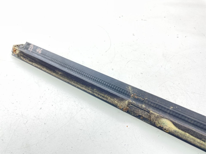 CITROEN DS4 2012 MOULURE VITRES PORTES AVANT 9687378977