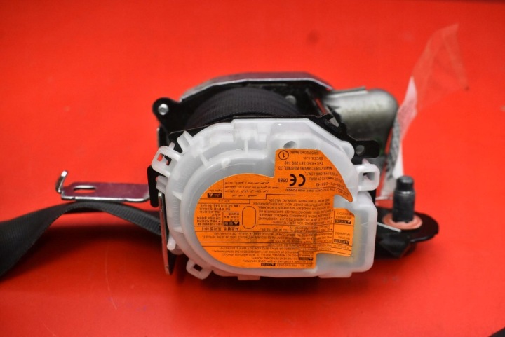 CEINTURE DE SÉCURITÉ GAUCHE AVANT TENDEUR 88810-A6000 HYUNDAI I30 II GD 12-15