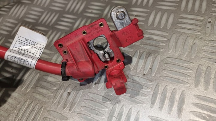 BMW F06 F07 F10 F11 F12 SERRE-CÂBLE PYROTECHNIQUE FIL POSITIF PLUS 9217036