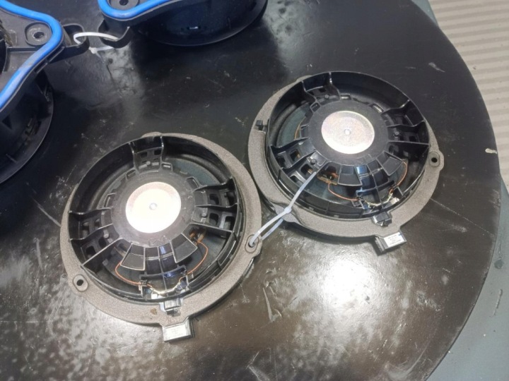 OPEL ASTRA GAUCHE HAUT-PARLEURS AVANT ARRIÈRE 9830932280 9845519380
