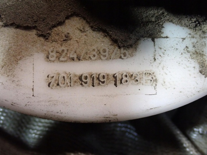VW TRANSPORTER T4 90-03 1.9 TD CAPTEUR CARBURANTS FLOTTEUR 701919183B 2 GOUPILLE